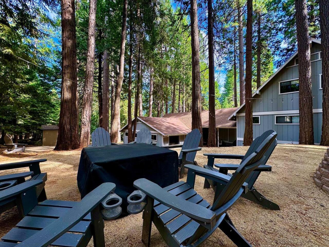 Cabin In The Trees-Game Room Pollock Pines Dış mekan fotoğraf